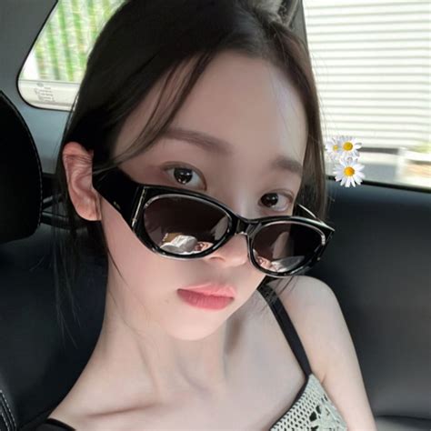 Karina Selca Icon Kpop Aespa Pfp Kpop Kpopicons Karina Fashion