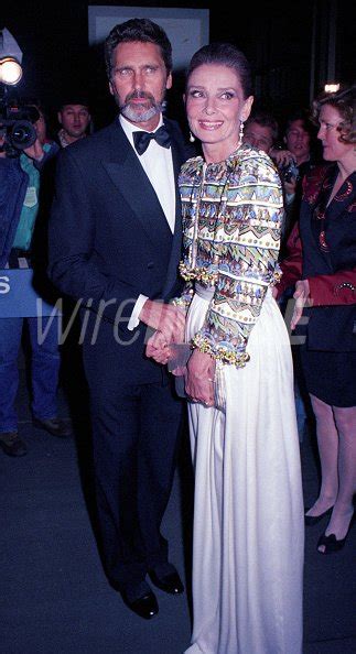 Audrey Hepburn and Robert Wolders arrive for the Lincoln Center ...