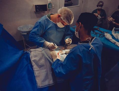 Surgical Assistant Job Description