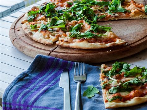 Healthy Caramelised Mushroom And Spinach Pizza Recipe No Money No Time