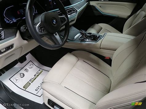 Ivory White Interior 2019 BMW X7 xDrive50i Photo #136934346 | GTCarLot.com