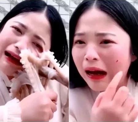 Chinesa é atacada por polvo enquanto tentava comê lo em vídeo ao vivo