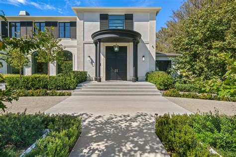 The Laurel House Rochelle Maize Beverly Hills Real Estate Agent