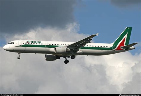 I BIXR Alitalia Airbus A321 112 Photo By Robert Noel ID 147927