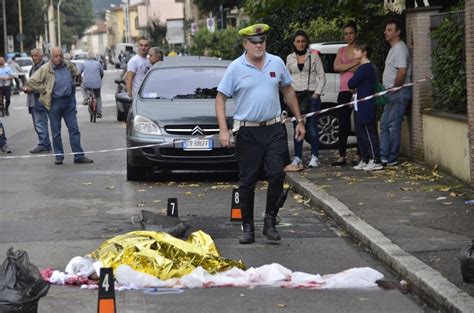 Dovevo Prendere Mia Figlia Ma Avevo Fatto Tardi Al Lavoro