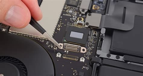 Teardown confirms both 13" and 15" Touch Bar MacBook Pros have non