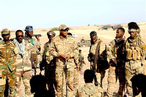 Somali army chief visits troops on Frontline | Shabelle Media Network