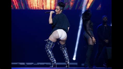 Cardi B Twerk It Out For Her Fans At Her First Homecoming Ever Youtube