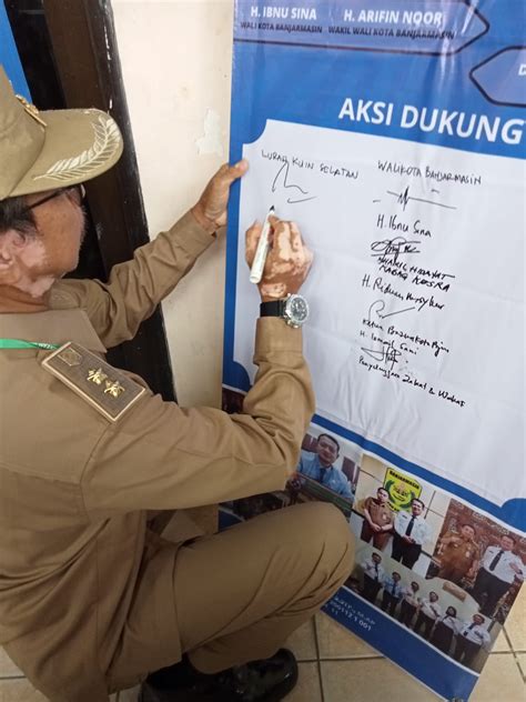 Penandatangan Dan Komitmen Lurah Se Kecamatan Banjarmasin Barat Dalam