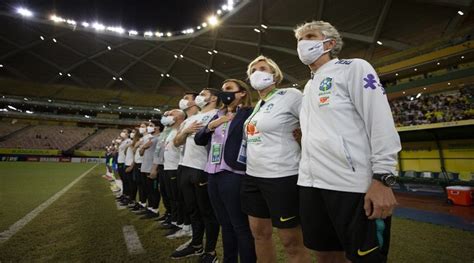 Pia Sundhage Avalia Desempenho Da Sele O Em Manaus Demos Um Passo