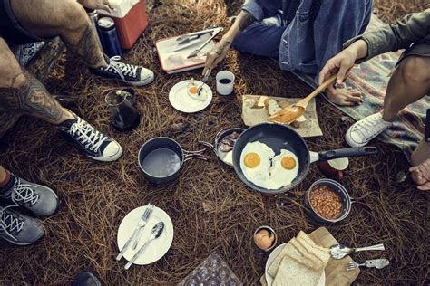 20 super-easy camping recipes