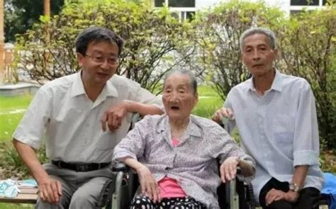 85歲老者5年訪120位百歲老人 得出三大長壽秘訣 每日頭條