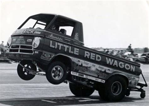 BATTLE OF THE WHEELIE GODS: THE LITTLE RED WAGON VS HEMI UNDER GLASS ...