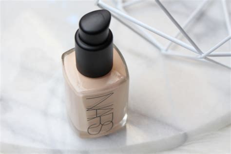 Nars Sheer Glow Foundation Mont Blanc Ellenismyname