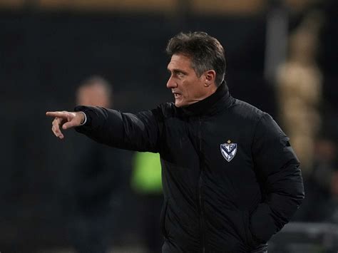 Vélez, a fondo en el mercado: refuerzos al caer y una figura a punto de