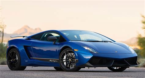 Blue Lamborghini Gallardo Superleggera