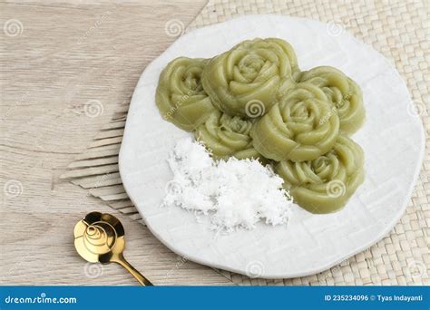 Kue Lumpang Pandan Or Kue Ijo Indonesian Traditional Food Stock Photo