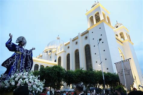 Fotos As Se Vivieron Las V Speras De La Transfiguraci N De El Divino