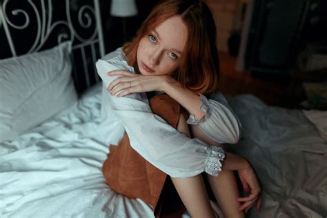 Wallpaper Model Redhead Freckles Looking At Viewer Shirt Skirt