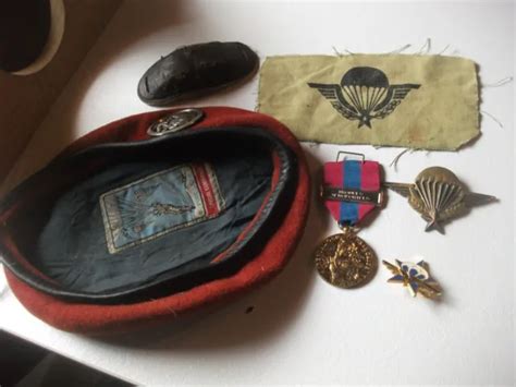 LOT INSIGNES MILITAIRE Parachutiste Beret Et Brevet Numerote EUR 20 00