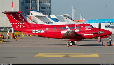 Ph Zdz Beechcraft B Super King Air Zeusch Aviation R Skywalker