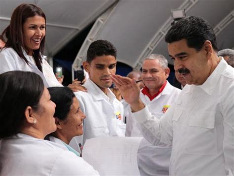 Presidente Maduro Lidera Acto De Graduaci N De M Dicos Integrales