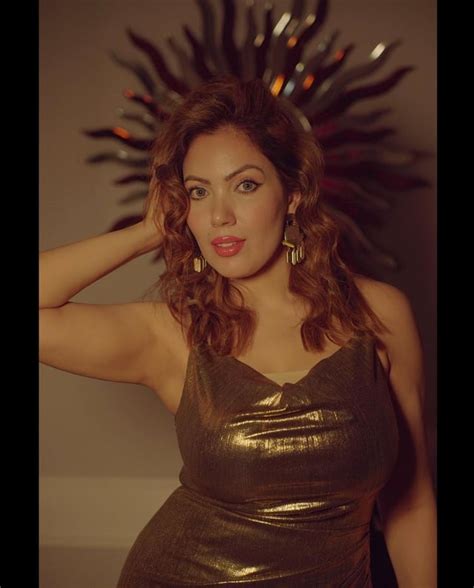 Munmun Dutta Rindiancelebscenes