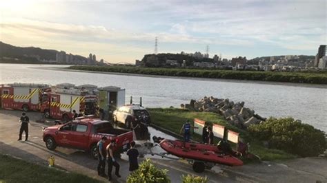 快訊／北市公園驚見男浮屍 6員警緊急打撈裝屍袋 東森最即時最快速新聞