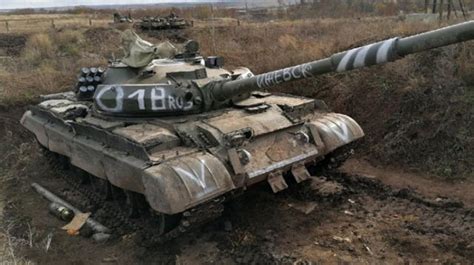 Russia Deploys Vintage T 62 Tanks And Btr 50 Armoured Vehicles That Have Many Vulnerabilities