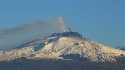 Hiking in Sicily: the Mount Etna Day Hike