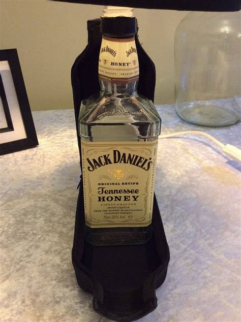 Jack Daniels Honey Whiskey Bee