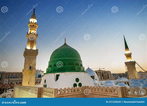 The Green Dome Of Prophet Mohammed Between Two Minaret Editorial