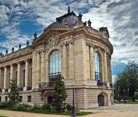 Premium Photo | Paris Petit Palais museum