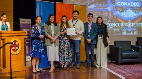 Universidad de Valparaíso Tesis de pregrado desarrollada por dos