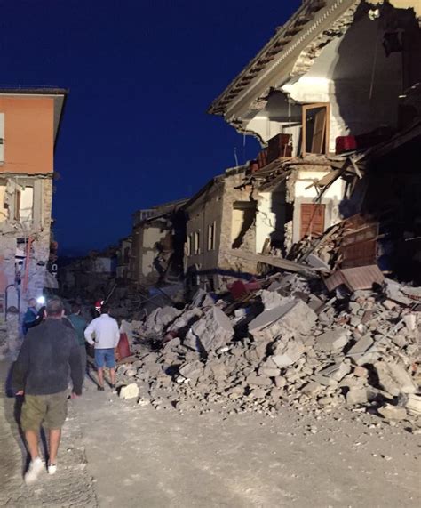 Terremoto Centro Italia Amatrice Sono Richiesti Donatori Di Sangue