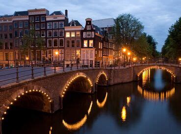 Amsterdam Turu Pgs Ile Gece G N K Ln Ehir Turu Hediye Ddg