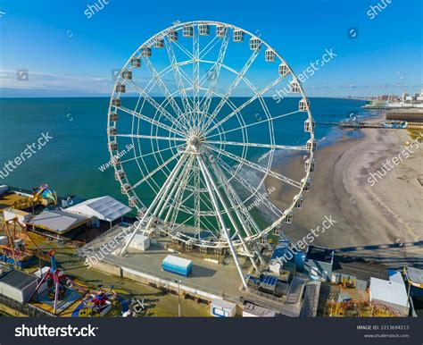 Ferris Wheel On Steel Pier Next Stock Photo 2213694213 | Shutterstock