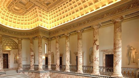 Holkham Hall - Treasure Houses of England