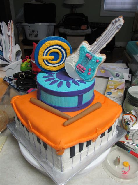 the fresh beat band birthday cake piano, drum, guitar and record | Cake ...