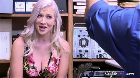 Blonde Fucks SECURITY By XNXX