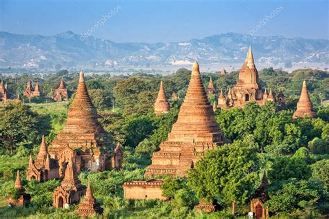 Bagan Myanmar Antiguo Templo Arruina Paisaje En Los Arque Logos