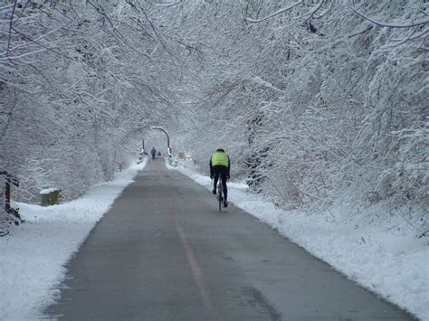 6 clothing tips for winter cycling - Canadian Cycling Magazine