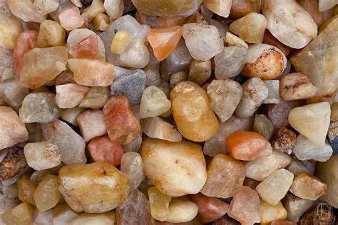 Golden Quartz Gravel Happy Stones For Loose Fill Or Bonding