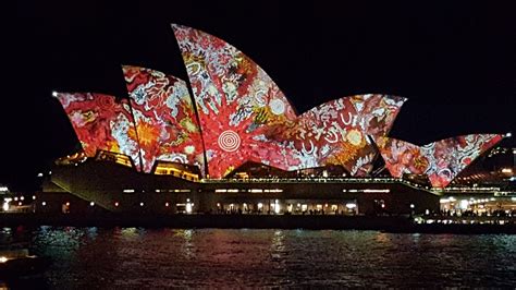 Sydney - City and Suburbs: Sydney Opera House, Vivid Sydney, Songlines