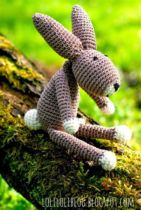 LoliLoli Amigurumi Zajączek wielkanocny na szydełku z instrukcją