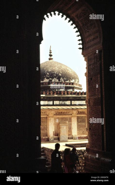 View From The Main Entrance Alai Darwaza To The Tomb Of Iman Zamin From