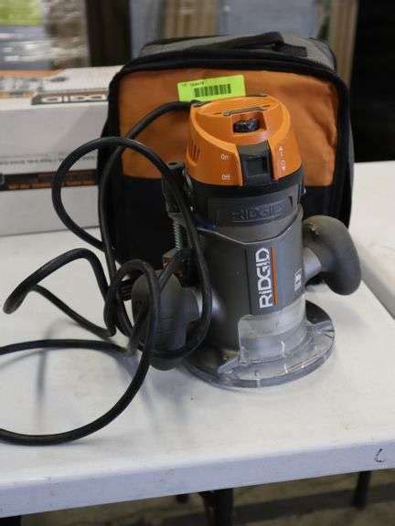 Ridgid 11 Amp 2 Hp 12 Heavy Duty Fixed And Plunge Base Corded Router