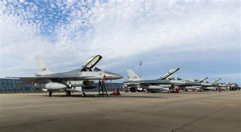 Ukraine Can Use Dutch F 16s In Russia Armed Forces Leader Says Nl Times