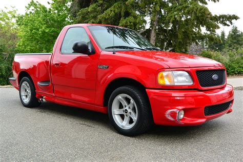 One Owner 1999 Ford F 150 Svt Lightning For Sale On Bat Auctions Sold