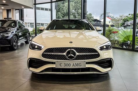 mercedes  amg   khuyen mai  gia lan banh thong